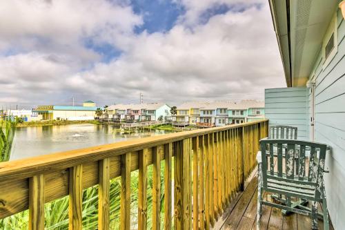 Spacious Port Aransas Condo Near Beach and Golfing in 포트 애런사스 (TX) Spacious Port Aransas Condo Near Beach and Golfing in 포트 애런사스 (TX)