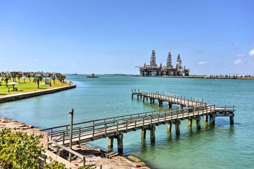 Large Golf-View Port Aransas Condo - Walk to Beach in Port Aransas (TX) Large Golf-View Port Aransas Condo - Walk to Beach in Port Aransas (TX)