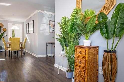 Facilities, Bohemian Dream House - Near Mercedes Benz Stadium in Collier Heights Facilities, Bohemian Dream House - Near Mercedes Benz Stadium in Collier Heights