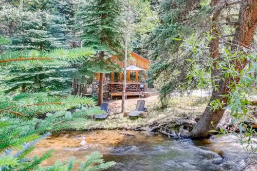 Epiphany Pines: WATERFRONT Work & Play Cabin in Idaho Springs (CO) Epiphany Pines: WATERFRONT Work & Play Cabin in Idaho Springs (CO)