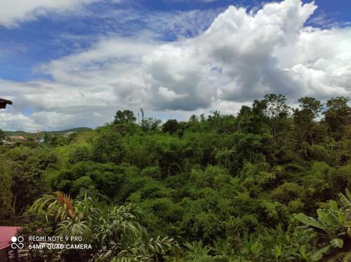 Evergreen Hill Resort in 預設城 Evergreen Hill Resort in 預設城