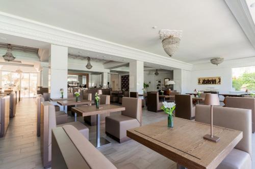 Bar/lounge, Victoria Palace Hotel & Zen Wellness in Gallipoli Bar/lounge, Victoria Palace Hotel & Zen Wellness in Gallipoli