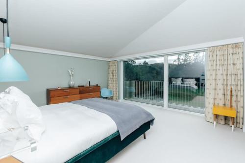 Cherry Tree House - Heated pool in Harpsden Cherry Tree House - Heated pool in Harpsden