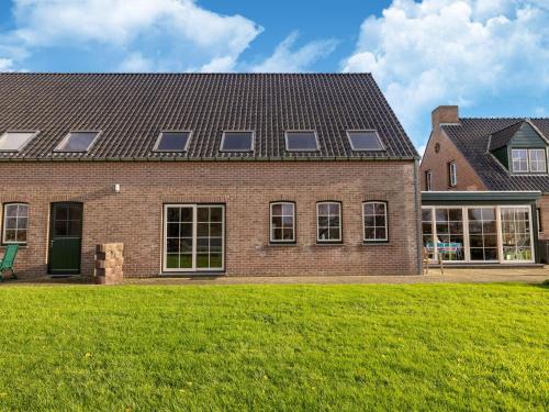 Exterior view, Beautiful holiday home in Sint Kruis with garden in Sint Kruis Exterior view, Beautiful holiday home in Sint Kruis with garden in Sint Kruis
