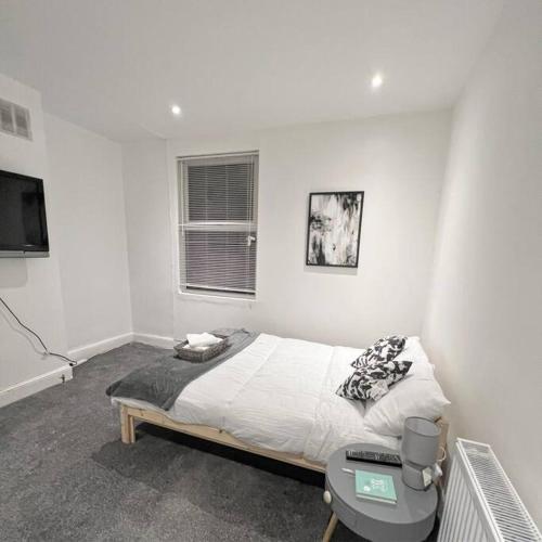 City centre terrace town house in New Basford City centre terrace town house in New Basford