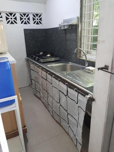 La Sierra Guest House in Daet La Sierra Guest House in Daet