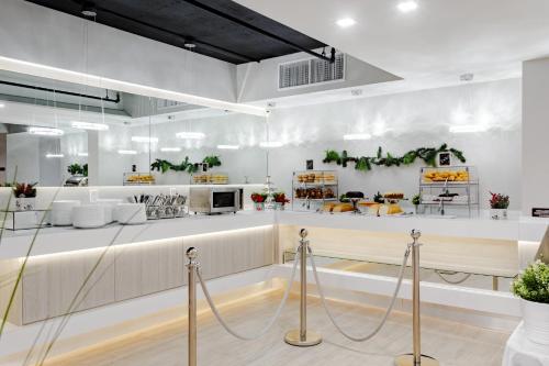 Ételek és italok, Palazzo Lakeside Hotel in Orlando (FL) Ételek és italok, Palazzo Lakeside Hotel in Orlando (FL)