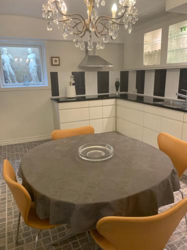 Kitchen, Skovbakkegaardens Bed & Bath - Værelser med eget bad in Aalborg Kitchen, Skovbakkegaardens Bed & Bath - Værelser med eget bad in Aalborg