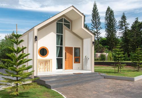 Exterior view, Circle de Montana Khaoyai - เซอร์เคิล ดิ มอนทาน่า เขาใหญ่ near Stefen international school Exterior view, Circle de Montana Khaoyai - เซอร์เคิล ดิ มอนทาน่า เขาใหญ่ near Stefen international school