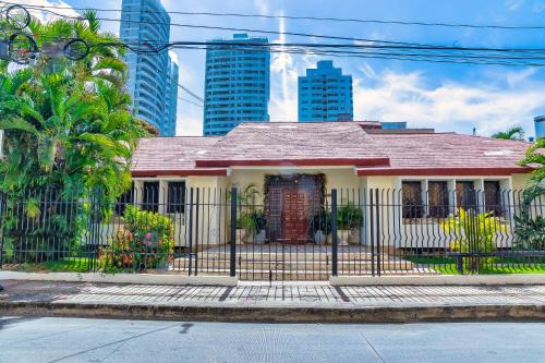 Exterior view, Cartagena Classics - Omega House in Chino Exterior view, Cartagena Classics - Omega House in Chino