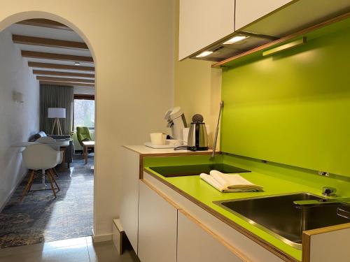 Konyha, Sonnhof Apartments Tegernsee - zentral und perfekt für Urlaub & Arbeit (Sonnhof Apartments Tegernsee - zentral und perfekt fur Urlaub & Arbeit) in Bad Wiessee Konyha, Sonnhof Apartments Tegernsee - zentral und perfekt für Urlaub & Arbeit (Sonnhof Apartments Tegernsee - zentral und perfekt fur Urlaub & Arbeit) in Bad Wiessee