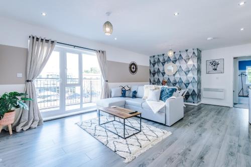 Stunning 2 Bed Apt By Greenstay Serviced Accommodation - Located in Formby Village - Perfect For SHO in 福姆比 Stunning 2 Bed Apt By Greenstay Serviced Accommodation - Located in Formby Village - Perfect For SHO in 福姆比
