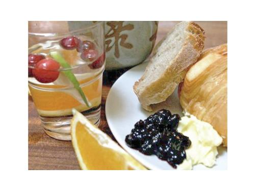 This photo about Casa Bianca Bed & Breakfast shared on HyHotel.com