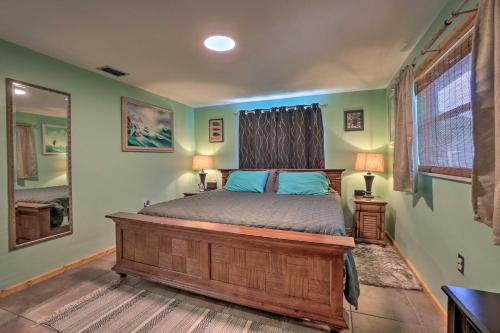 Sunny Haven with Private Tiki Bar - 6 Mi to Beach! in Holiday (FL) Sunny Haven with Private Tiki Bar - 6 Mi to Beach! in Holiday (FL)