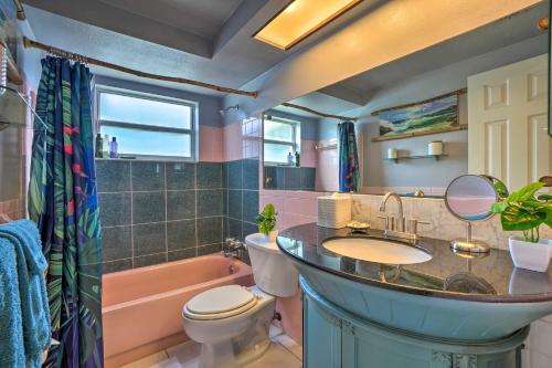 Sunny Haven with Private Tiki Bar - 6 Mi to Beach! in Holiday (FL) Sunny Haven with Private Tiki Bar - 6 Mi to Beach! in Holiday (FL)