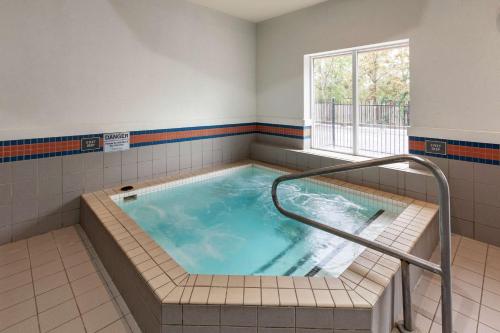 منظر, Best Western Plus Burlington Inn and Suites in Burlington منظر, Best Western Plus Burlington Inn and Suites in Burlington