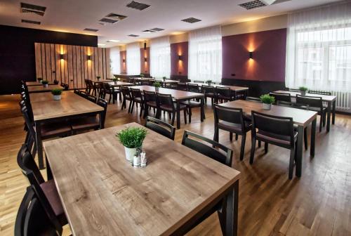 Étterem, Restaurace a Penzion Praha in Dolni Dunajovice Étterem, Restaurace a Penzion Praha in Dolni Dunajovice