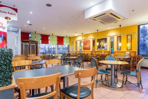 Restaurant, Serways Hotel Hosel in Ratingen Restaurant, Serways Hotel Hosel in Ratingen