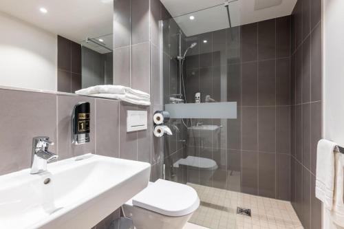 ห้องน้ำ, Serways Hotel Hosel in ราทิงเงิน ห้องน้ำ, Serways Hotel Hosel in ราทิงเงิน