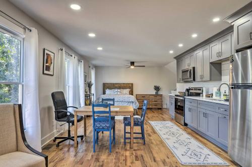 Updated Atlanta Studio about 6 Mi to Downtown! in Emory Updated Atlanta Studio about 6 Mi to Downtown! in Emory
