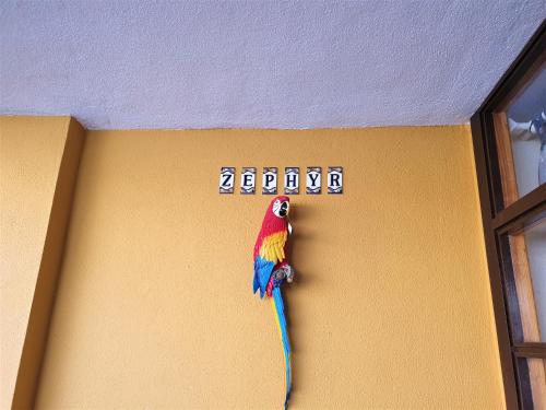 Zephyr Lago Santiago