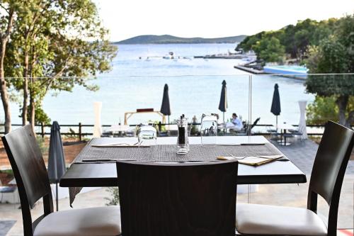 طعام و مشروبات, Crvena Luka Resort in Biograd na Moru طعام و مشروبات, Crvena Luka Resort in Biograd na Moru