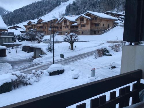 Studio Renove avec Balcon, Proche Centre et Pistes a Morzine - FR-1-524-104 in Pied de la Plagne Studio Renove avec Balcon, Proche Centre et Pistes a Morzine - FR-1-524-104 in Pied de la Plagne