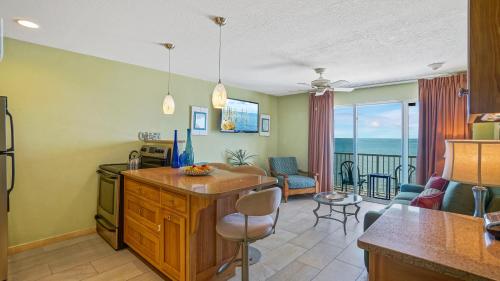 Glunz Ocean Beach Hotel and Resort in Marathon (FL) Glunz Ocean Beach Hotel and Resort in Marathon (FL)