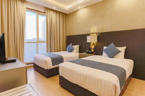Guestroom, Sarwat Park Hotel Riyadh-Diplomatic Quarter فندق سروات بارك الرياض-حي السفارات in Al Hada Guestroom, Sarwat Park Hotel Riyadh-Diplomatic Quarter فندق سروات بارك الرياض-حي السفارات in Al Hada