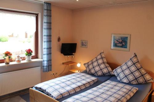 Komfort-Ferienwohnung-BURCK-97-qm-3-Schlafzimmer-2-WC in Wankendorf Komfort-Ferienwohnung-BURCK-97-qm-3-Schlafzimmer-2-WC in Wankendorf