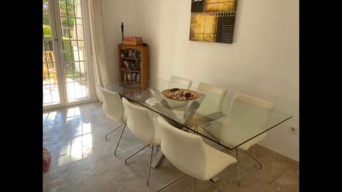 3 Storey Townhouse - Costa Del Sol in บาเอีย เด กาซาเรส 3 Storey Townhouse - Costa Del Sol in บาเอีย เด กาซาเรส