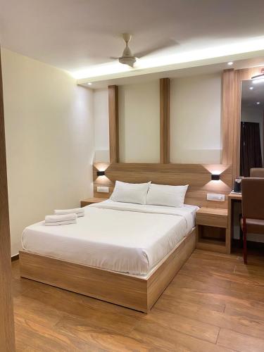 Hotel Plaza Heights by RAK Rooms in Mangalore Hotel Plaza Heights by RAK Rooms in Mangalore