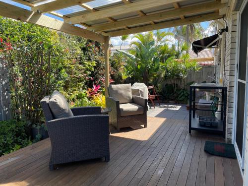 شرفة/ تراس, Tropical Suite PRIVATE CENTRAL BUDDINA STYLE in بودينا شرفة/ تراس, Tropical Suite PRIVATE CENTRAL BUDDINA STYLE in بودينا