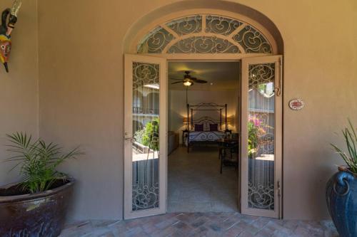 Paradisiaca Casa Las Palmas con Alberca Climatizada 5 suites in Olimpo Paradisiaca Casa Las Palmas con Alberca Climatizada 5 suites in Olimpo