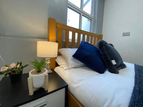 Hollins House - By Sigma Stays in Crewe Hollins House - By Sigma Stays in Crewe