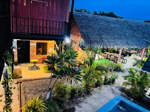 ทัศนียภาพ, Dangau Sala D'Kontena in ยัน ทัศนียภาพ, Dangau Sala D'Kontena in ยัน