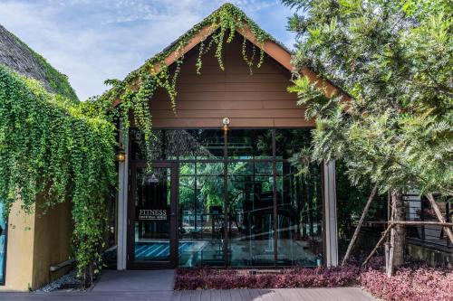 Fitness center, Khum Damnoen Resort in Ratchaburi Fitness center, Khum Damnoen Resort in Ratchaburi