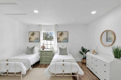 * NEW* The Bungalow Jupiter! - Moremoments Rentals in Tequesta * NEW* The Bungalow Jupiter! - Moremoments Rentals in Tequesta