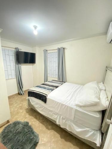 Kelly's Apartments - Rental near Airport, Amenities and Bus Route in Hampton Kelly's Apartments - Rental near Airport, Amenities and Bus Route in Hampton
