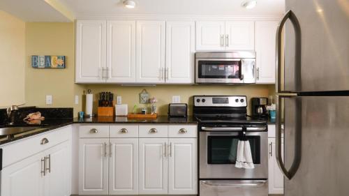 9141 Lake Drive #102 in Grove City (FL) 9141 Lake Drive #102 in Grove City (FL)