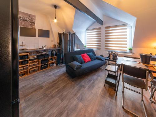 Nice apartment in Liege with parking in แองเกลอ Nice apartment in Liege with parking in แองเกลอ