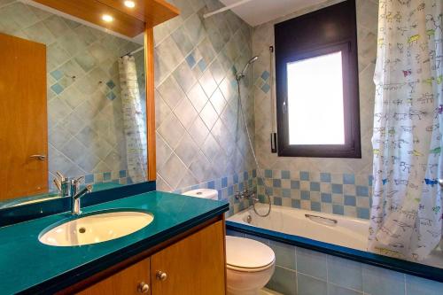 Bathroom, Villa Mont in Calella Bathroom, Villa Mont in Calella