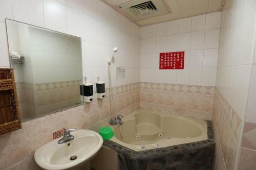 Yushan House B&B near Dong Bu Hot Spring Yushan House B&B near Dong Bu Hot Spring