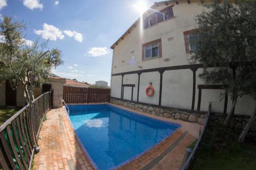 Kert, La Charca de la Dehesa in Casas Del Monte Kert, La Charca de la Dehesa in Casas Del Monte