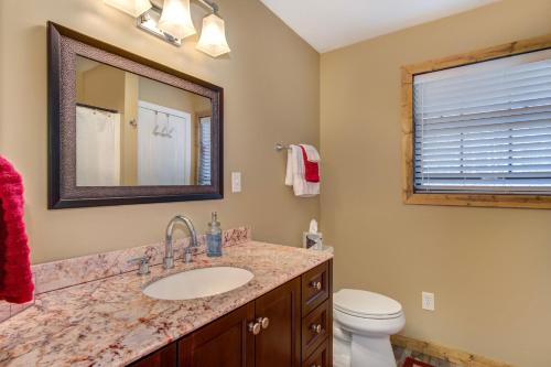 Kupaonica, Rio House Retreat in Tazewell (TN) Kupaonica, Rio House Retreat in Tazewell (TN)
