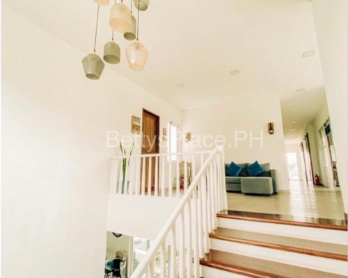 4 Bedroom Beachfront House with Private Pool in Batangas in Wawa 4 Bedroom Beachfront House with Private Pool in Batangas in Wawa