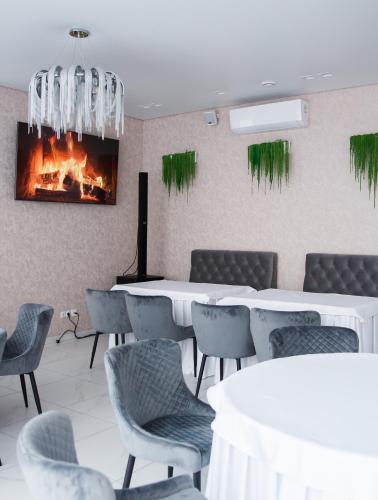 Restaurant, Hotel VinoGrad in Haysyn Restaurant, Hotel VinoGrad in Haysyn