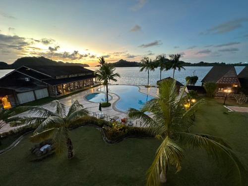 游泳池, 帕劳天堂岛渡假村俱乐部 (Island Paradise Resort Club) in 科罗尔岛 游泳池, 帕劳天堂岛渡假村俱乐部 (Island Paradise Resort Club) in 科罗尔岛