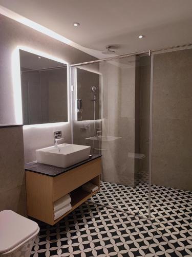 Bathroom, Signature Hotels in Visakhapatnam Bathroom, Signature Hotels in Visakhapatnam