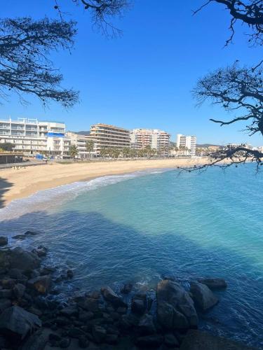 La casa Linda con terraza y vistas al mar in Sant Antoni de Calonge La casa Linda con terraza y vistas al mar in Sant Antoni de Calonge